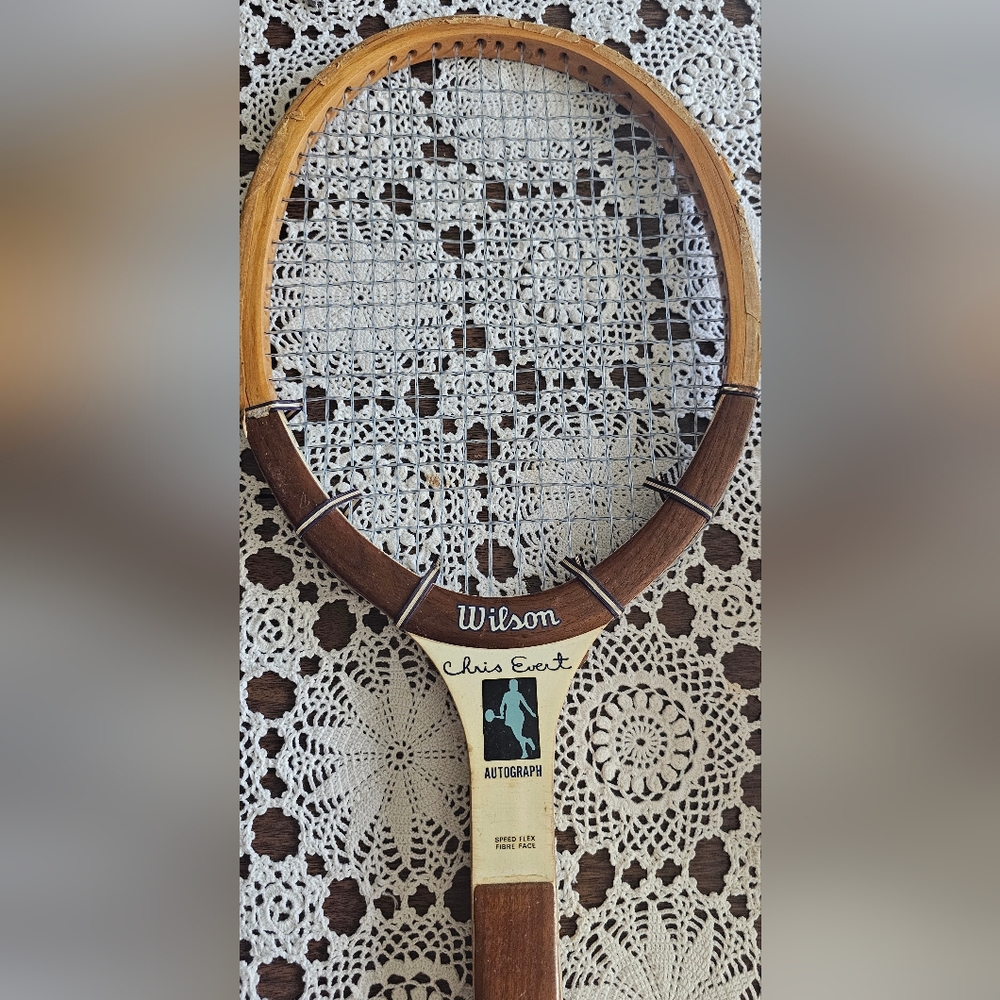 Wilson Vintage Autographed Racket - Picture 5 of 6